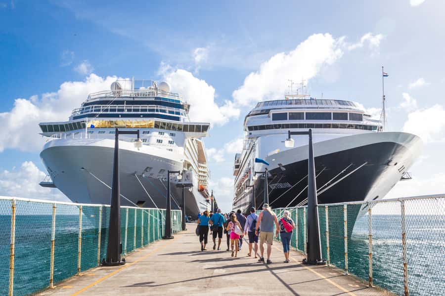 Jeju Island: Full Day Tour for Cruise Ship Passengers - The Jeju Port route: Sunrise Peak and local markets