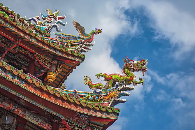Keelung Shore Excursions: Private 6-Hour Taipei City Adventure! - Ximending for modern street energy