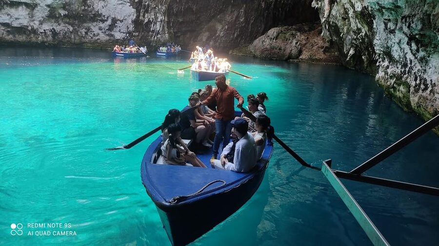 Kefalonia:Private Half-Day Sightseeing Tour& Shore Excursion - Melissani Cave and the clear water below