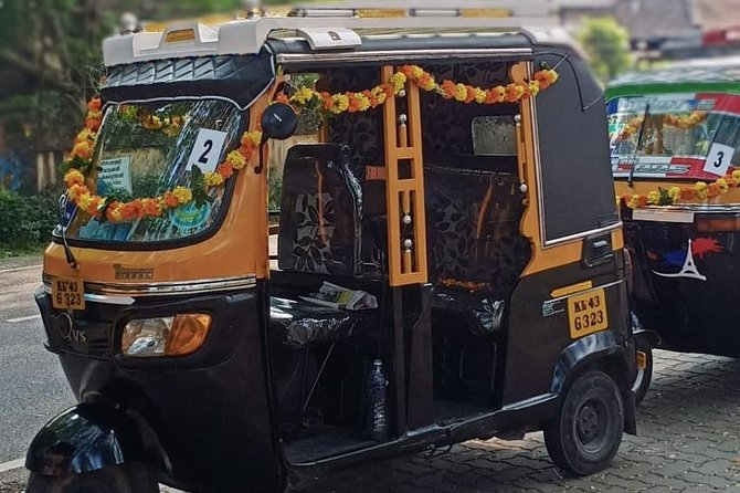 Kochi PARADISE Tuk-tuk tour with Pickup from the Cruise Ships - Spice Market, Jain Temple, and Bastion Bungalow