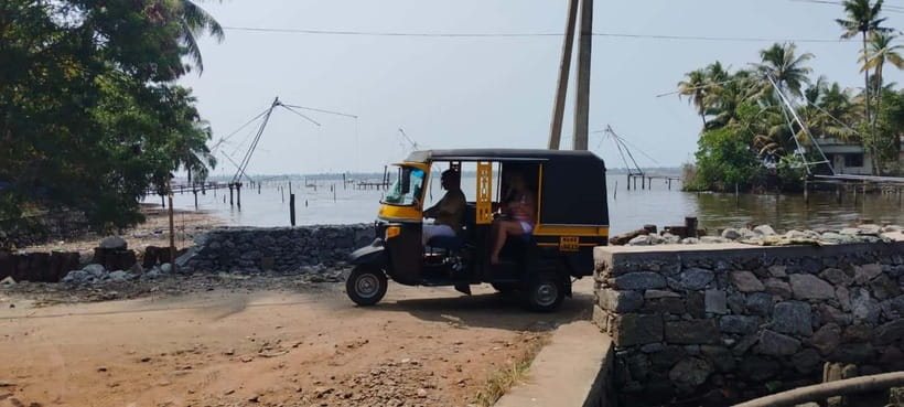 Kochi: Private Tuk-Tuk Tour With Pickup From Cruise Ships - Mattancherry Palace and the Paradesi Synagogue