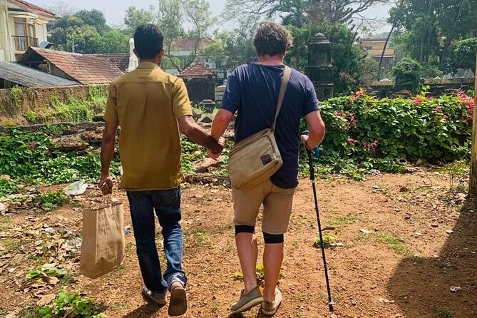 Kochi Sightseeing Tuk-Tuk Tour with Pickup From Cruise Ships - Mattancherry Palace and the Paradesi Synagogue