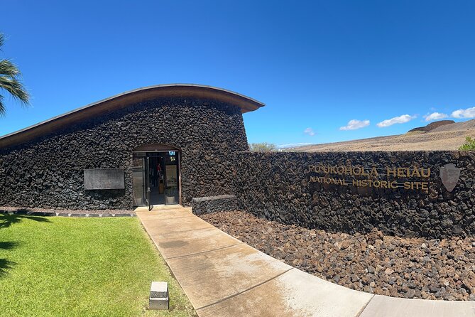 Kona Cruise Ship Excursion Hapuna Beach Day & NHS - Puʻukoholā Heiau puts the coast in context