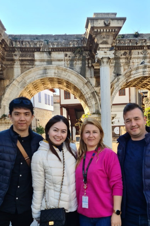 Kusadasi: EPHESUS PRIVATE PORT TOUR FOR CRUISES-SAVE TIME - Food and local shopping, if time allows