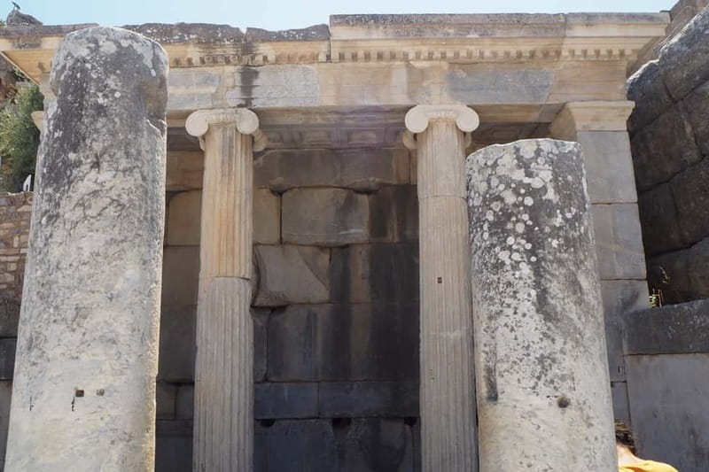 Kusadasi: Ephesus Shore Excursion with Entry Ticket - What the guide adds to the ancient stones