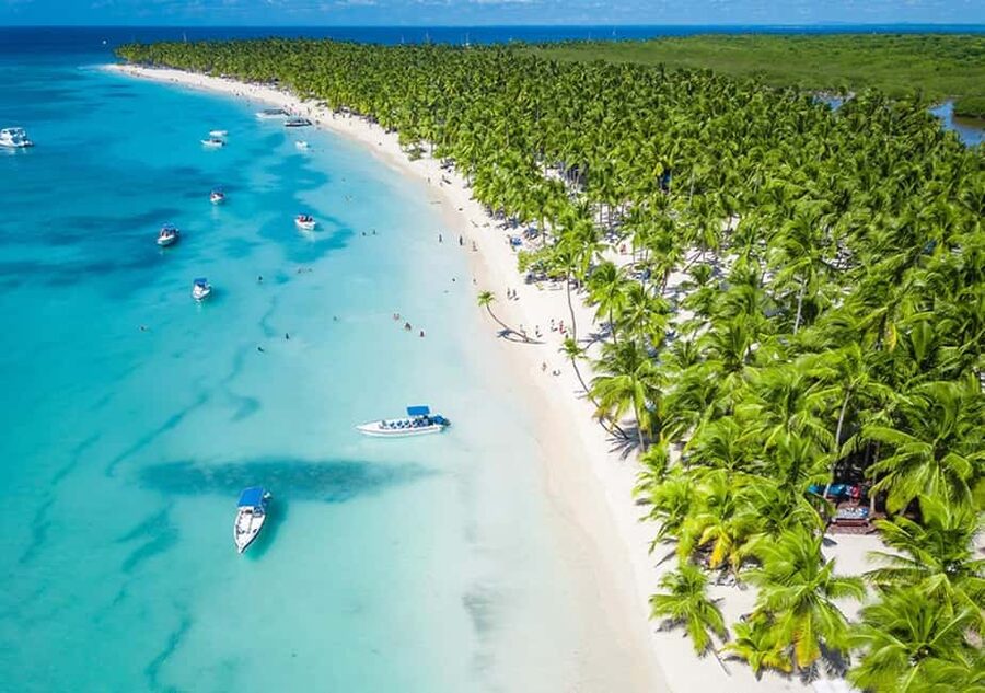 La Romana: Saona Island for Norwegian Sky Cruise Passengers - El Peñon and the Taíno story
