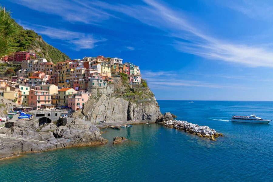 La Spezia: Cinque Terre Private Trip for Cruise Passengers - Manarola or Riomaggiore: your first village