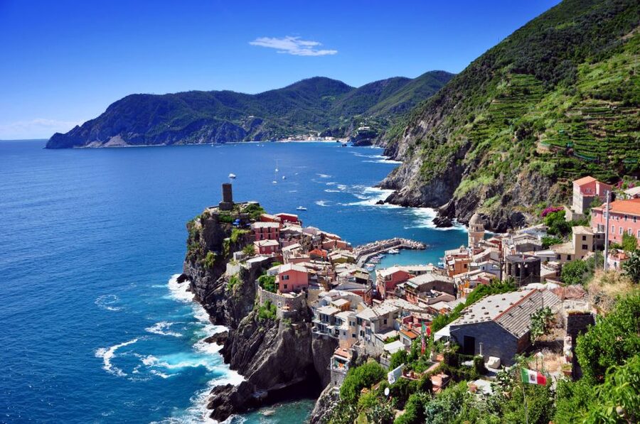 La Spezia: Cinque Terre Private Trip for Cruise Passengers - Monterosso: the place to swim