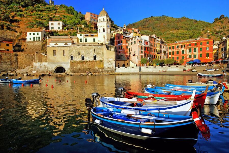 La Spezia: Cinque Terre Private Trip for Cruise Passengers - Train, ferry, and the value of a private day