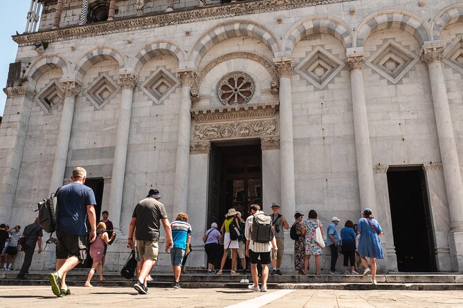 La Spezia Shore Excursion to Lucca and Leaning Tower of Pisa - The Leaning Tower: decide before you arrive