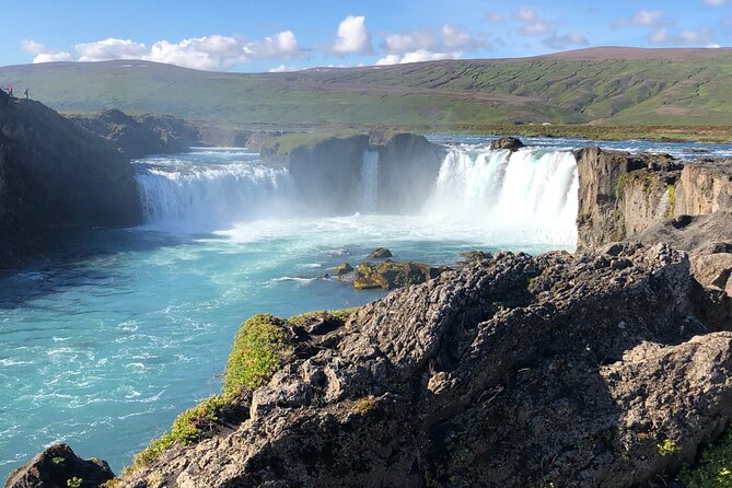 Lake Myvatn Day Tour and Godafoss Waterfall for Cruise Ships from Akureyri Port - Myvatn Nature Baths: worth the extra fee?