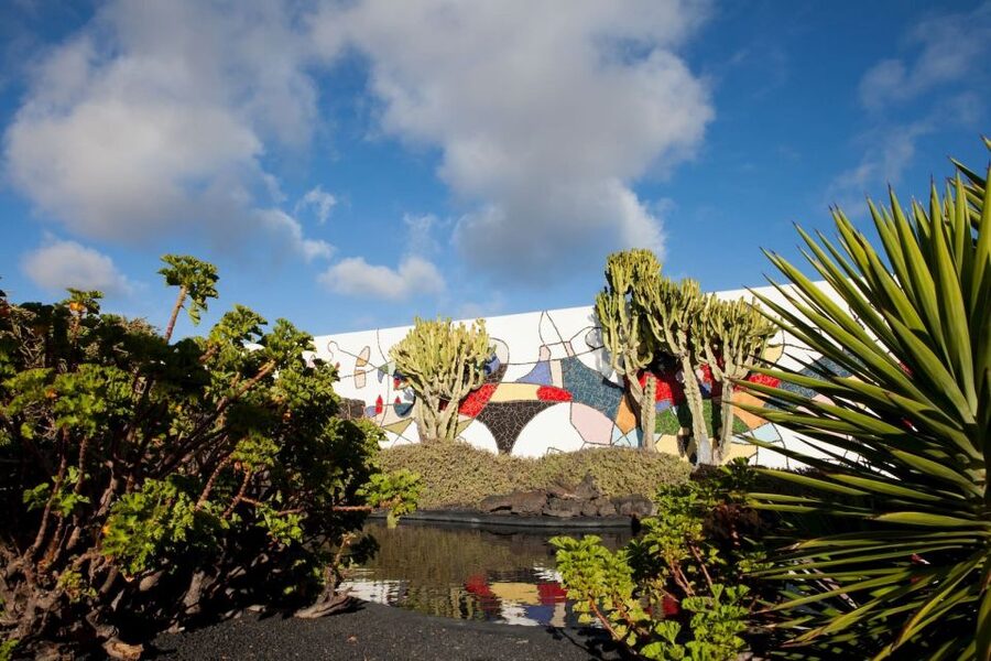 Lanzarote: César Manrique & Teguise Market from Cruise Port - FAQ