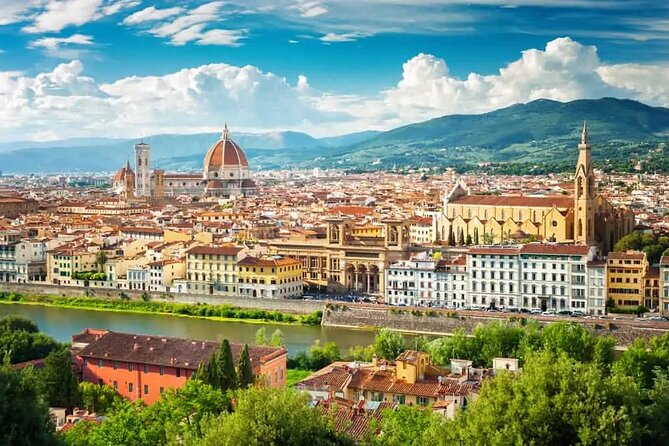 Livorno Shore Excursion: Pisa & Florence in One Day - Ponte Vecchio is a quick finish to Florence