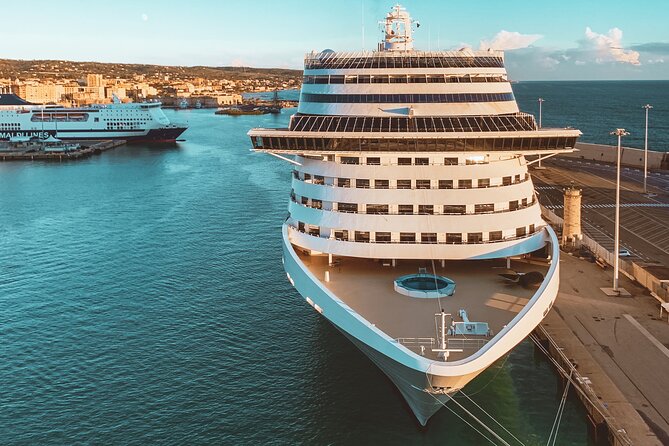 Luxury Civitavecchia to Rome Private Transfer - What happens at the port