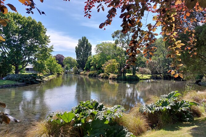 Lyttelton Shore Excursion: Christchurch Sightseeing with Jet Boating - How the guide shapes the day