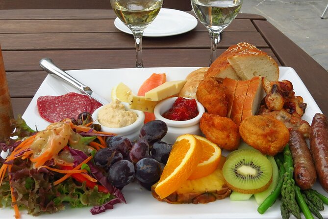 Lyttelton Shore Excursion - Waipara Wine Tour With Lunch - The second and third winery visits