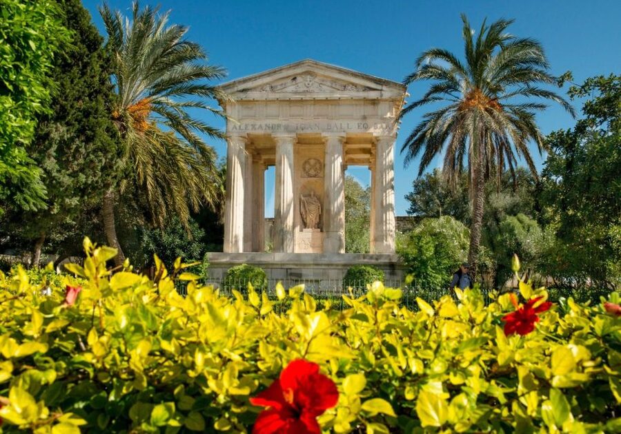 Malta: Sightseeing Shore Excursion for Cruise Passengers - St. Paul’s Cathedral and the question of going inside