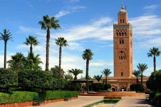 Marrakech shore excursion from Agadir - Lunch before the heart of the city