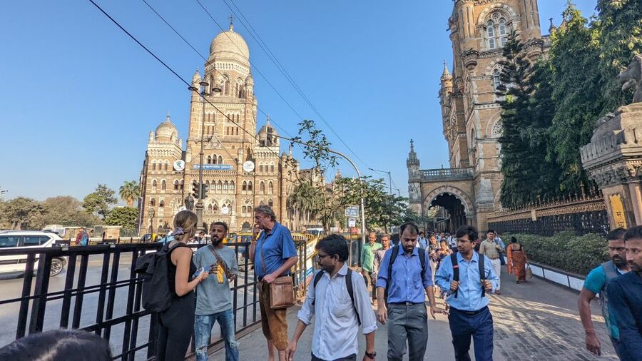 Mumbai Shore Excursions: Small Group Mumbai Sightseeing tour - CSMT and Crawford Market: Mumbai at working speed