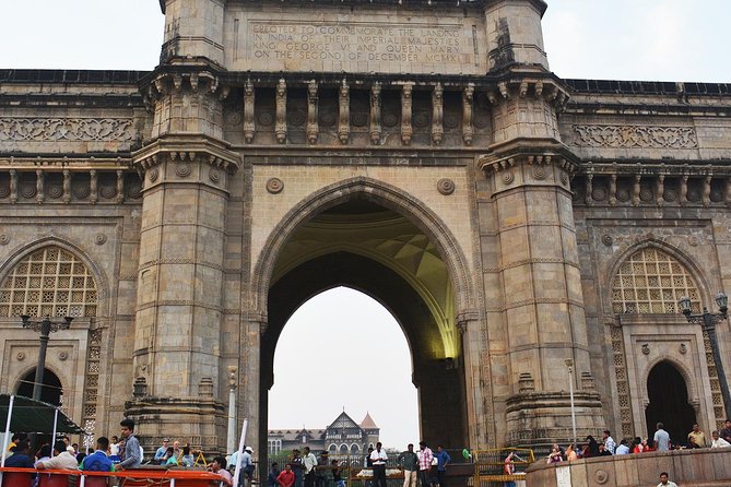 Mumbai Tours for Cruise Travellers (Private & Group Options) - Dhobi Ghat: Mumbai at work