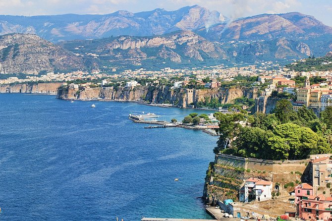 Naples Shore Excursion: Pompeii and Sorrento Day Trip - The split after lunch can cause confusion