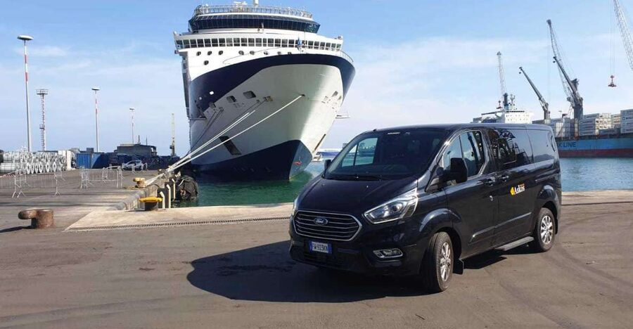 Naples: Sorrento, Amalfi Coast, Pompeii Trip from the Port - Meeting your driver at Naples port