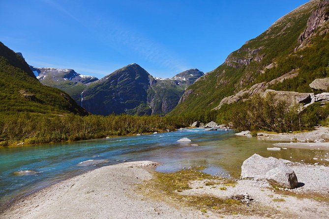 Olden Shore Excursion: the Amazing Briksdal Glacier - How hard is the walk?