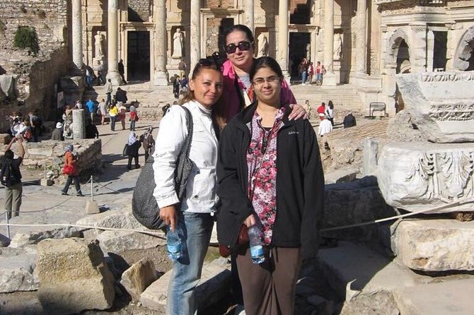 ONLY FOR CRUISE GUESTS / Top Seller Ephesus Private Tour - A 45-minute visit to Mary’s House