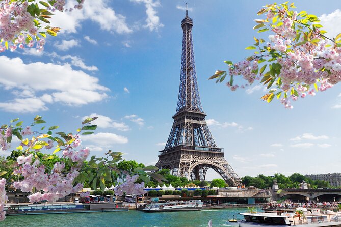 Paris: Hassle-Free Round-Trip Transfer for Cruisers in Le Havre - Arriving near the Eiffel Tower