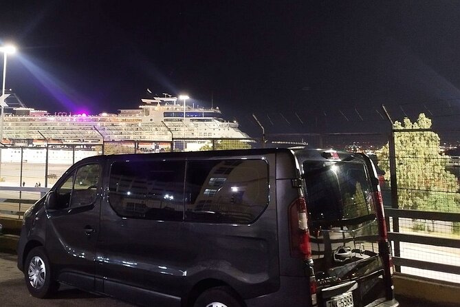 Piraeus Cruise Port to Athens City Private Transfer - Finding your driver outside the Customs area