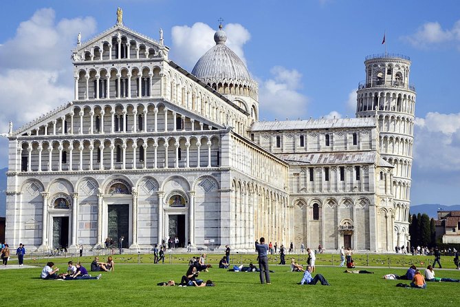 Pisa and Lucca from the Cruise Port of La Spezia - Pisa begins with Piazza dei Cavalieri