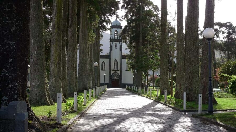 Ponta Delgada: Sete Cidades Volcano Lakes Shore Excursion - Is $47 a good value?