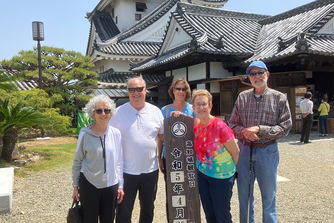 Port Pick-Up: Kochi Tour with Licensed Guide and Vehicle - Ryugado Cave for a more unusual half-day