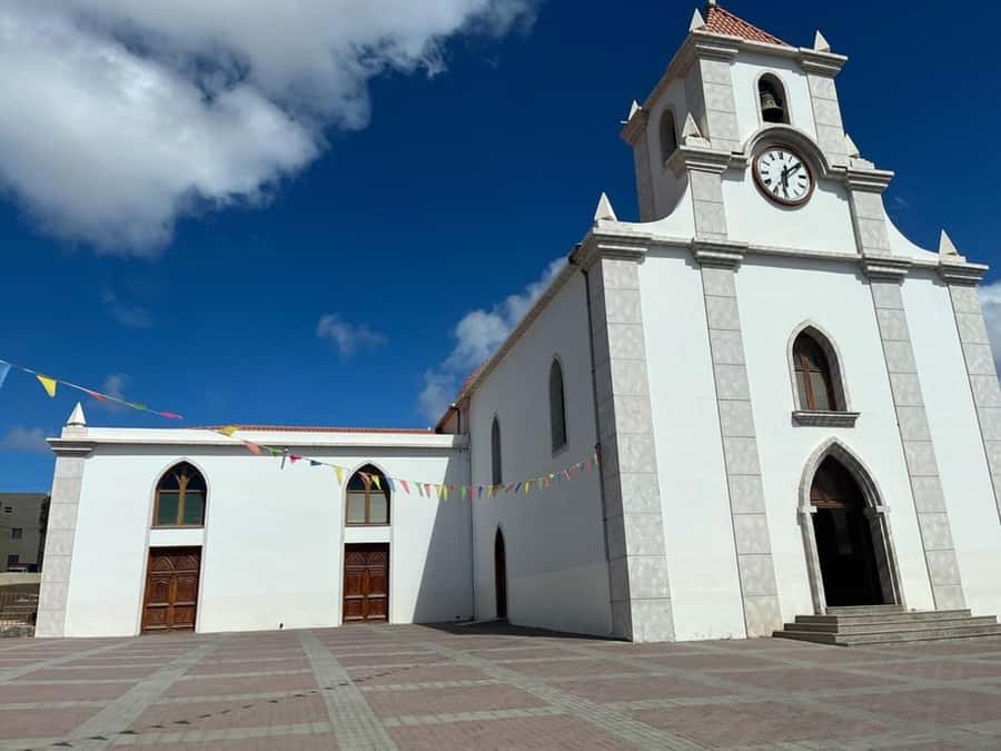 Praia: Day trip by minibus for cruise passengers - Pedra Badejo and the agricultural coast