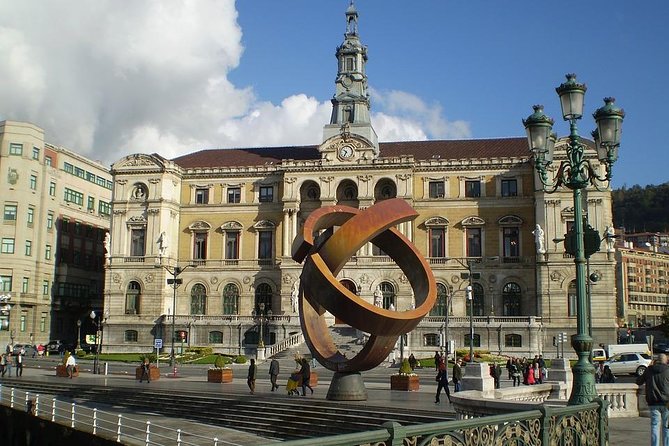 Private 4-hour City Tour of Bilbao with Hotel or Cruise Port pick-up - Walking Bilbao’s old town around Santiago Cathedral