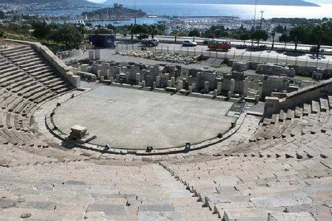 Private Bodrum City Tour for Cruisers - Food advice is useful, but lunch costs extra