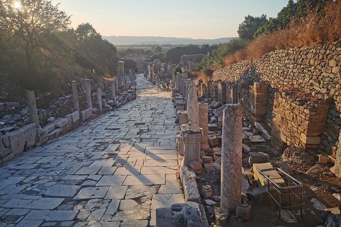 Private Ephesus for Cruise Passangers - Lunch, rugs, leather, and local shopping