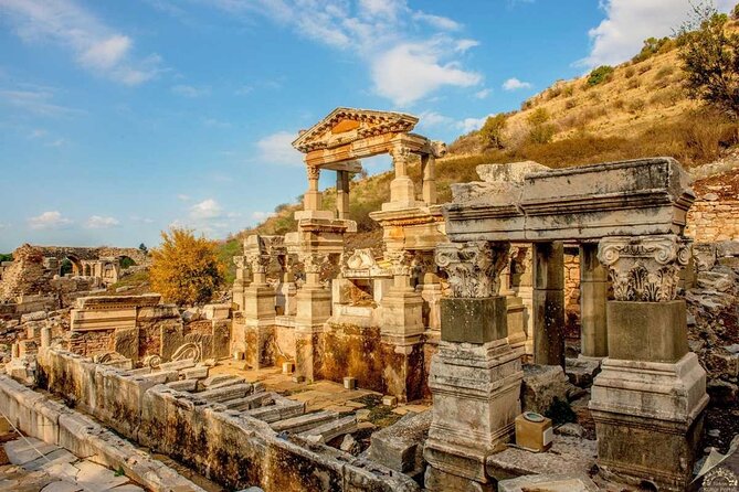 Private Ephesus skip line Tour Lunch inc only for cruisers - Walking through Ephesus for two hours