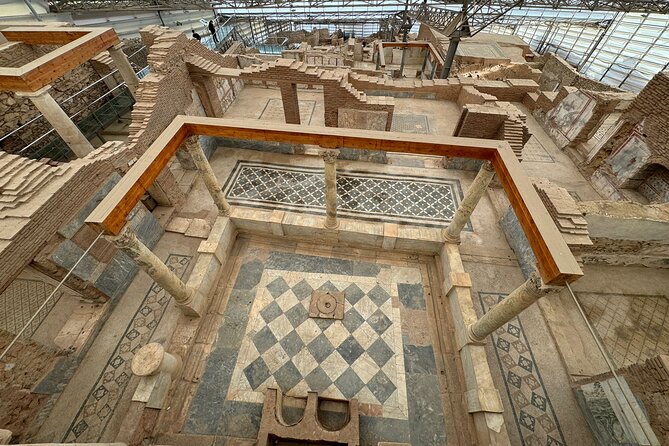 PRIVATE EPHESUS TOUR FOR CRUISERS: On-time Return and Skip-Line - The Terrace Houses add detail and color