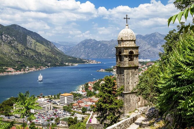 Private Gastro Cruise: Blue Cave & Organic Seaside Lunch - Key points to know before booking