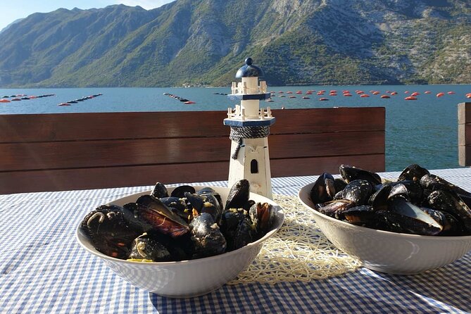 Private Gastro Cruise: Blue Cave & Organic Seaside Lunch - A short boat trip with a very local finish
