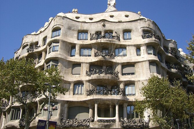 Private, guided shore excursion w/ chauffeured vehicle - La Pedrera and the Modernisme context