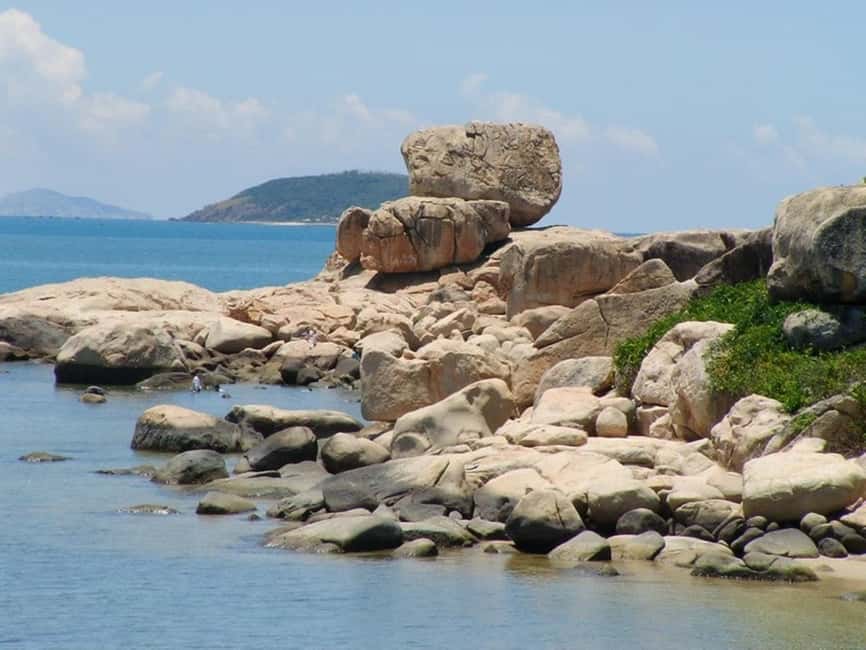 Private Half-Day Nha Trang City Tour from Cruise Port - Long Son Pagoda and the giant white Buddha
