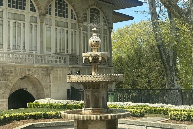 Private Istanbul Shore Excursion with Guaranteed Cruise Return - One hour in the Grand Bazaar
