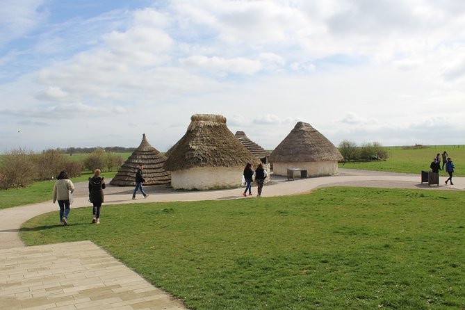 Private Pre Cruise Excursion Transfer London to Southampton Port Via Stonehenge - The drive to Stonehenge takes planning