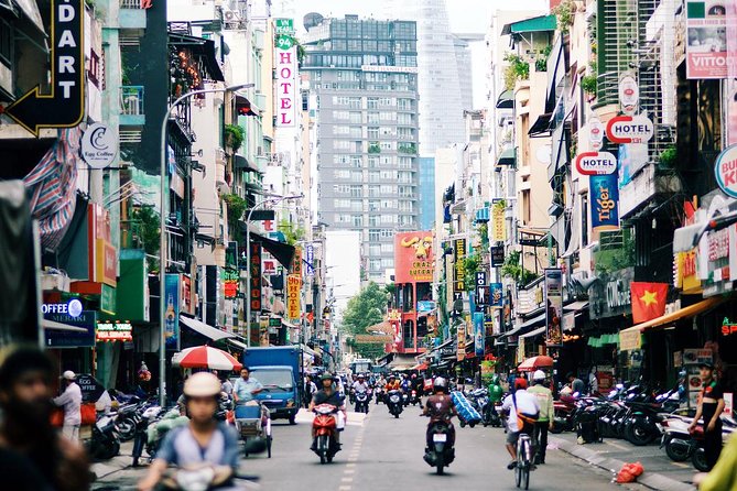 Private Shore Excursion from Phu My Port: Food & Sights by Motorbike - How the private format affects the experience