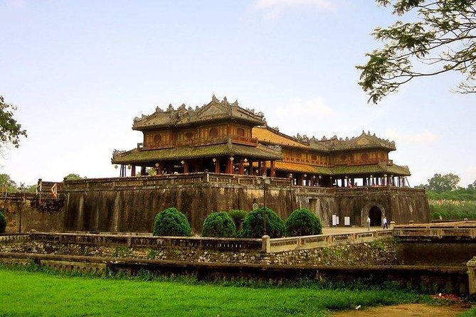 Private Shore Excursion to HUE IMPERIAL CITY from Chanmay/Tiensa Port - Three hours inside the Hue Imperial City