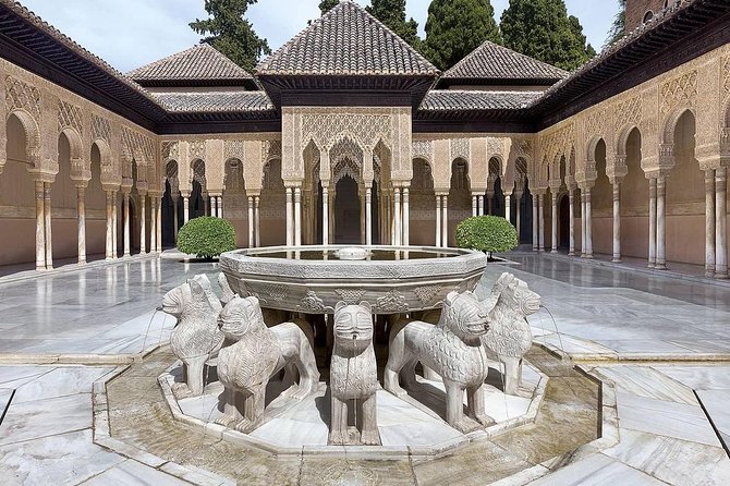Private shore excursion to the Alhambra Palace from Almeria - The Nasrid Palaces and Generalife gardens