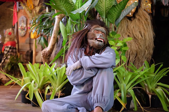 Private Shore Excursion: Ubud Art Villages and Sacred Monkey Forest - Celuk Village and the silverwork workshops