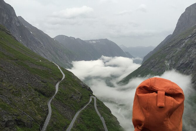 Private shore excursions Ålesund Trollstigen-Trollroad in small (1-4)groups - The drive to the Trollstigen viewpoint